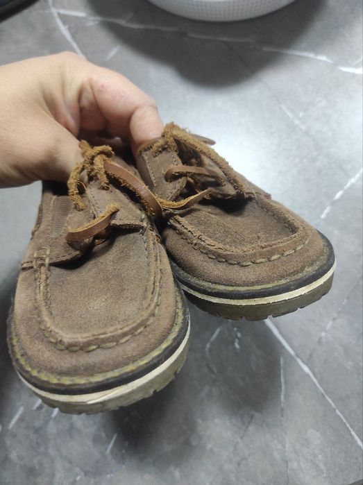 Обувь  кожаная на мальчика одели один раз на мероприятие