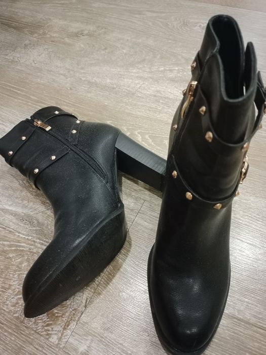 Продам сапожки  39р. демисез.