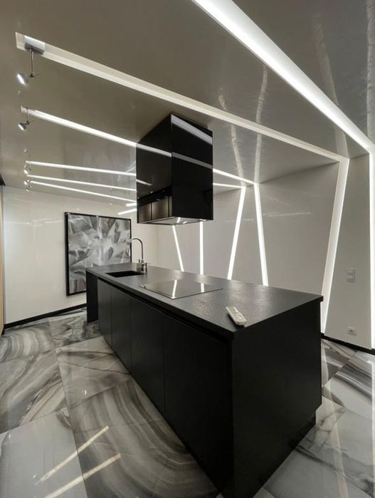 Продава се Тристаен апартамент в Пловдив, Кършияка - 130 кв.м за 1924 €/кв.м - Снимка #3