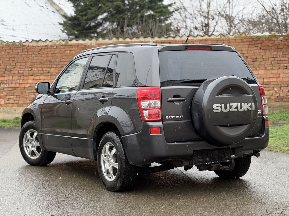 Suzuki Grand Vitara 2010 1,9 diesel 129 cp. 4x4 la buton