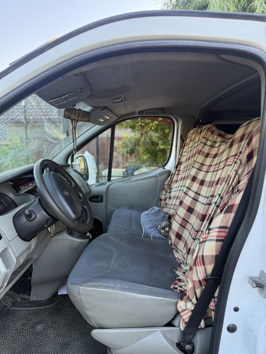 Renault Trafic 2006 9 locuri