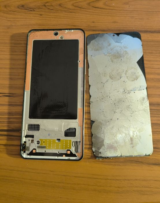 телефон за части