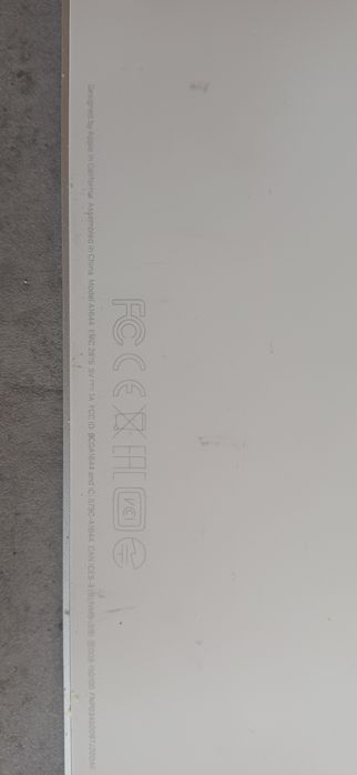 Продам клавиатуру Apple A1644