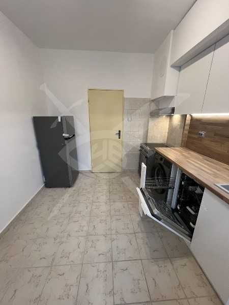 Продава се Тристаен апартамент в Пловдив, Кючук Париж - 87 кв.м за 1009 €/кв.м - Снимка #2