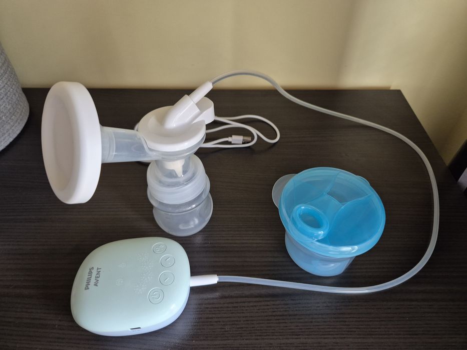 Продавам електрическа помпа за кърма Philips Avent + подаръци
