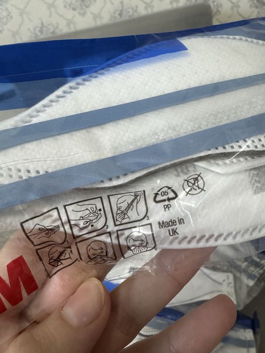 Маска-респиратор 3М