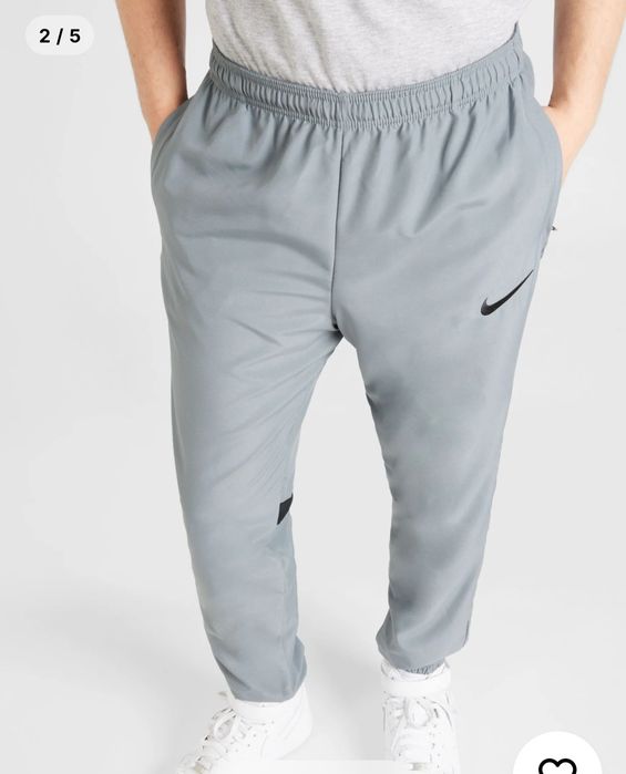 Nike р. L- шушляк.