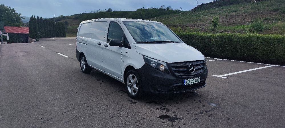Vând Mercedes E-Vito full electric Daia Romana • OLX.ro