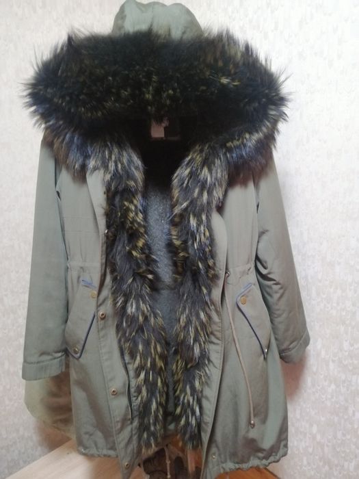 Продам женскую парку