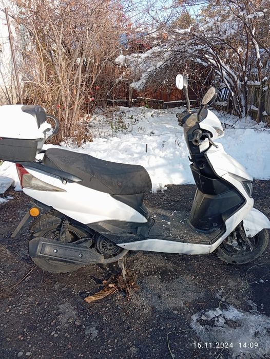 Продам срочно м8