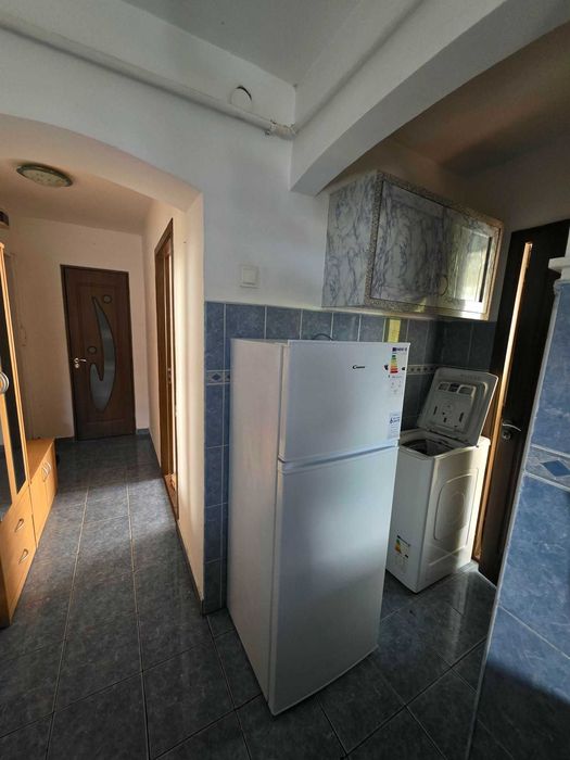 Vand apartament cu 2 camere