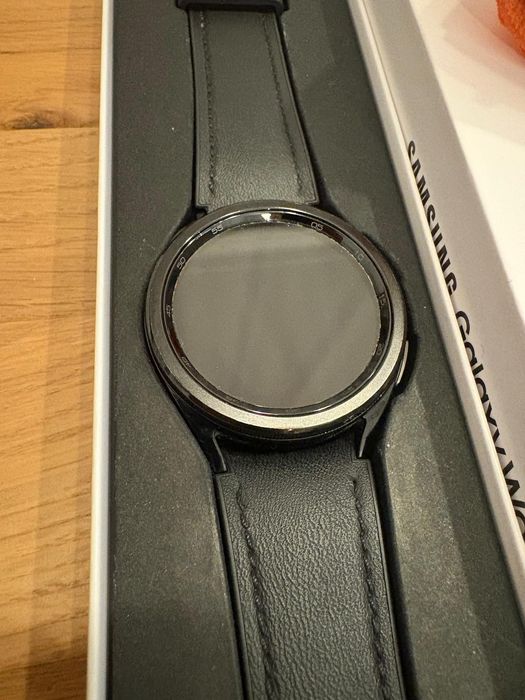 Samsung Galaxy Watch 6 classic 43mm LTE GPS WIFI BLUETOOTH