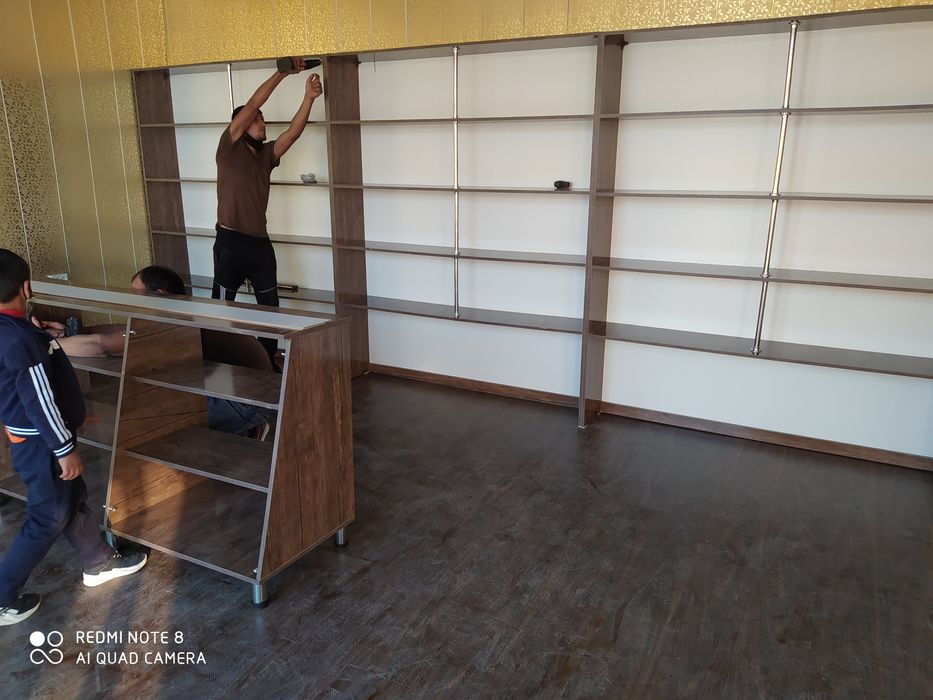 Magazinlar uchun kam Xarajatli Hamyonbob polkalar