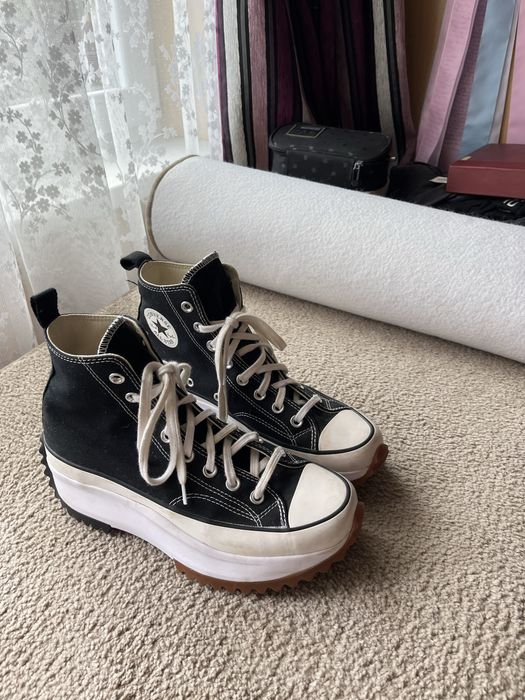 Converse Run Star Hike