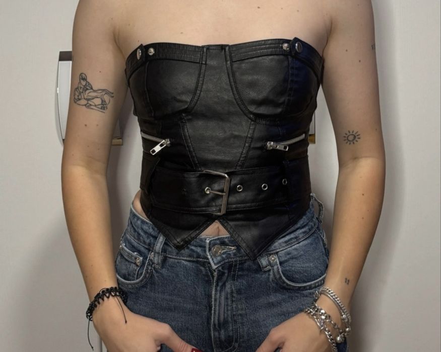 Corset Nympha cu cataramă