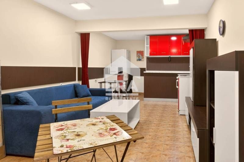 Ексклузивен партерен офис за продажба, в тухлена сграда на ул. Полк. С