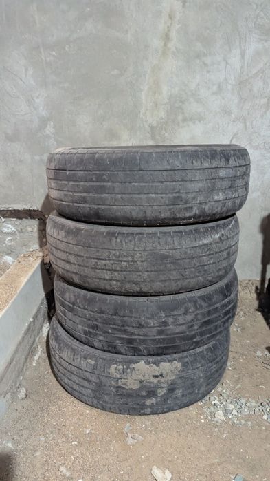 Продам шины R16 комплект