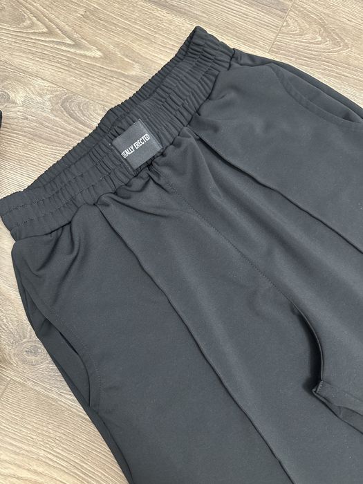 Спортно- елегантен комплект/ сет Totally Erected