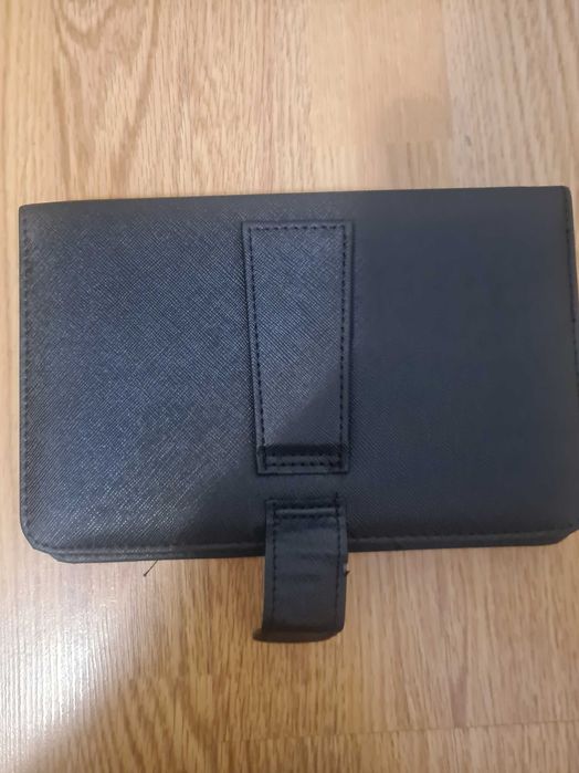 Husă cu tastatură tabletă