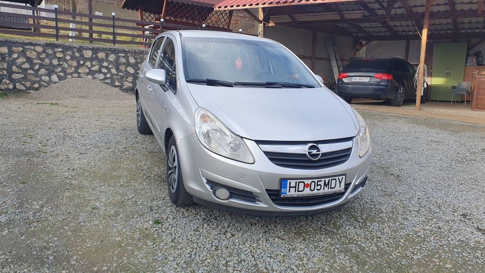 Vând Opel corsa 1.4 benzina