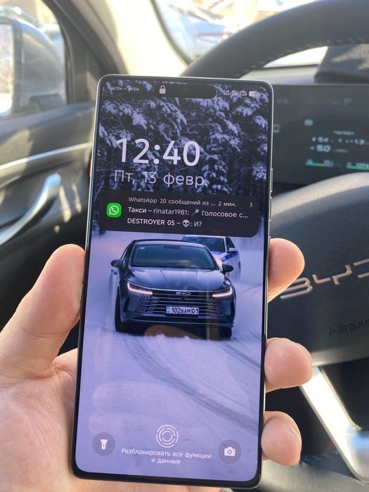 Продам смартфон  tecno camon 40