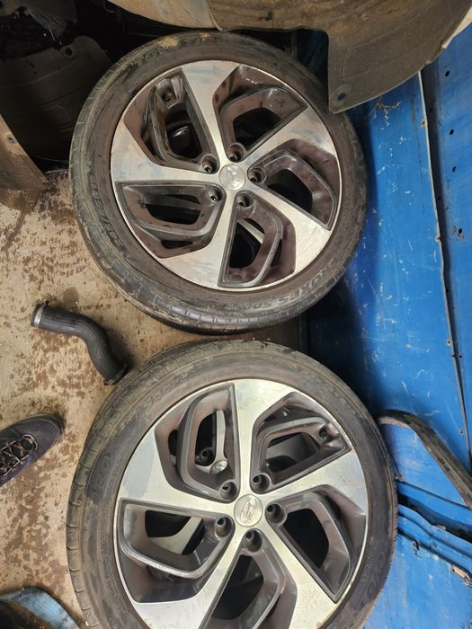 Лети джанти с гуми за HYUNDAI Tucson 245/45/19