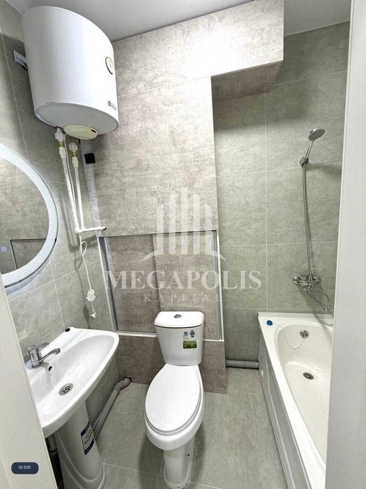 BUXORO,SHARQ 1DA ARZON NARXDA 2 xonali kvartira sotiladi.№920