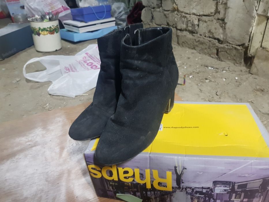 Продам сапоги женские новые