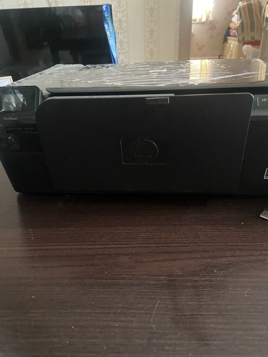 Принтер новая цветная,черно-бел.