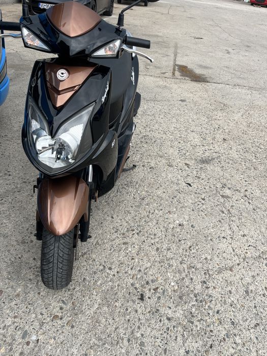 Inchiriere scuter, moped, 25km/h fara permis si cu permis 50km/h