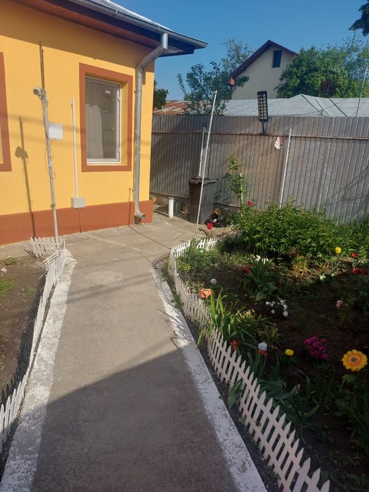 Casa de vanzare