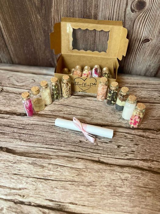 Cutiuta cu mirodenii pentru baita de mir/trusouri botez