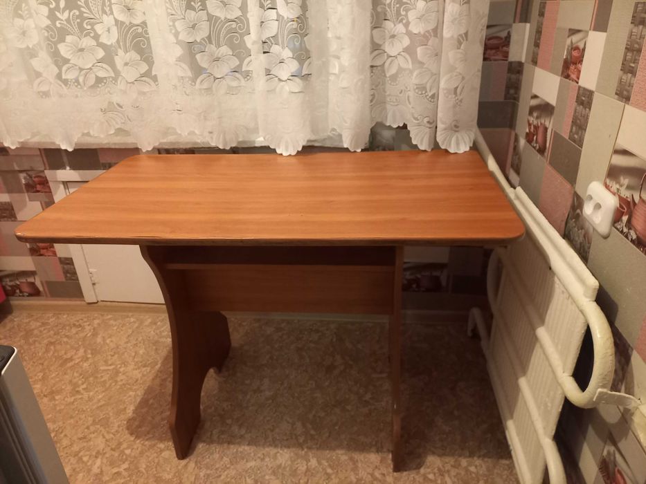 Кухонный стол   в хор сост