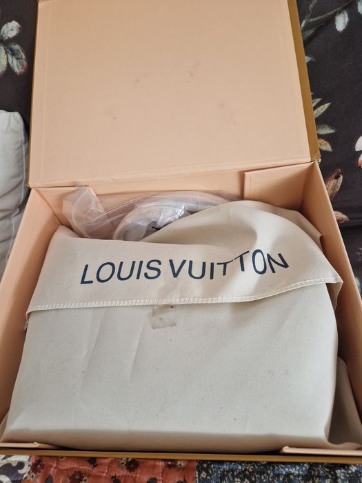 Geantă Louis Vuitton, model 2027, originala