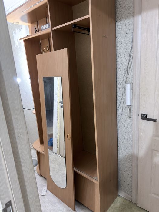 Отдаем прихожку бесплатно