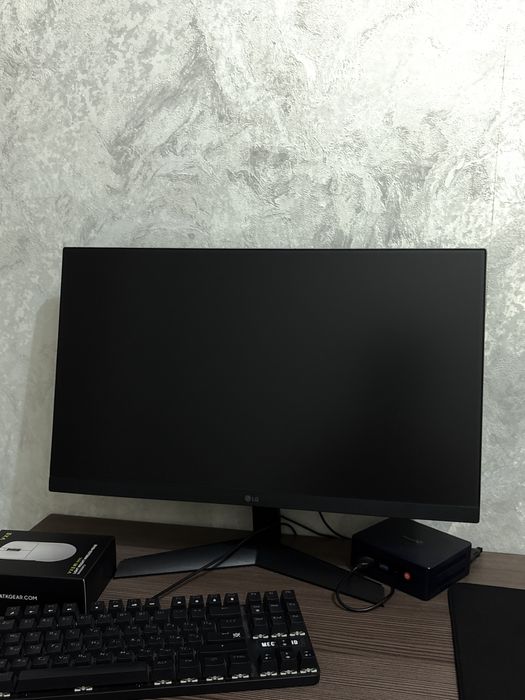 Монитор LG 180hz