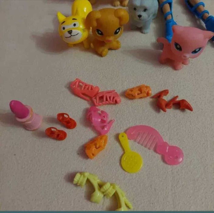 Barbie cu accesorii și animale companie