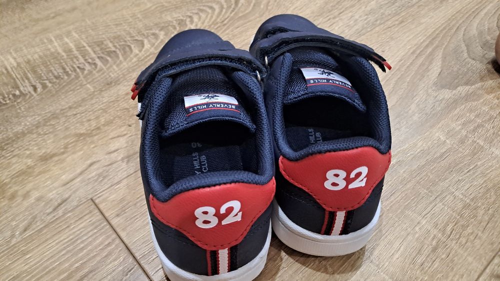 Adidasi polo nr.30