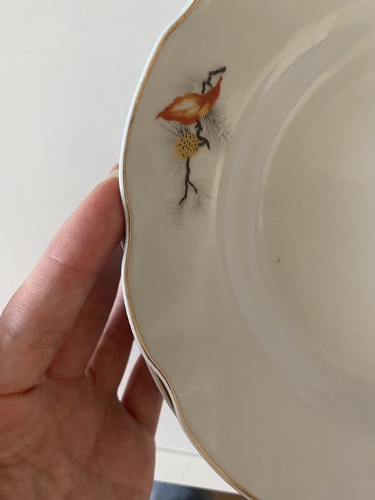 6 броя порцеланови чинии - дълбоки, нови