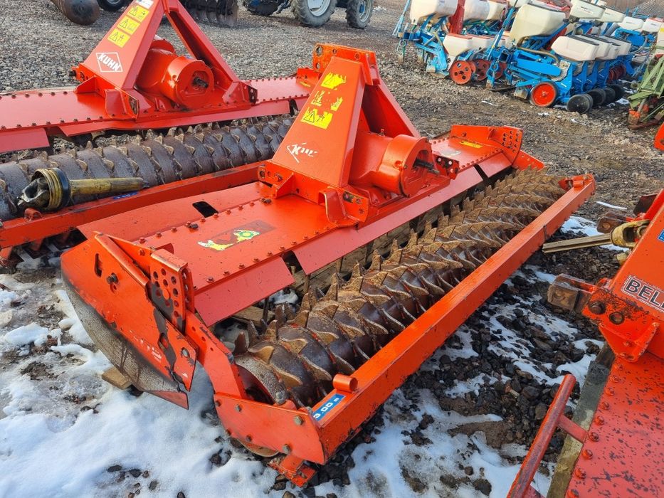 Freza Grapa Rotativa Kuhn HRB 302D
