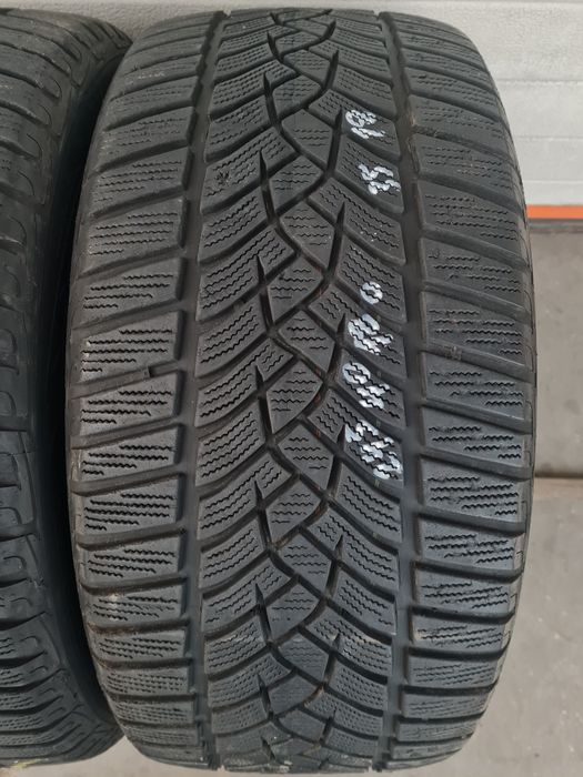 Зимни гуми 2 броя GOODYEAR UltraGrip 245 40 R18 дот 3518