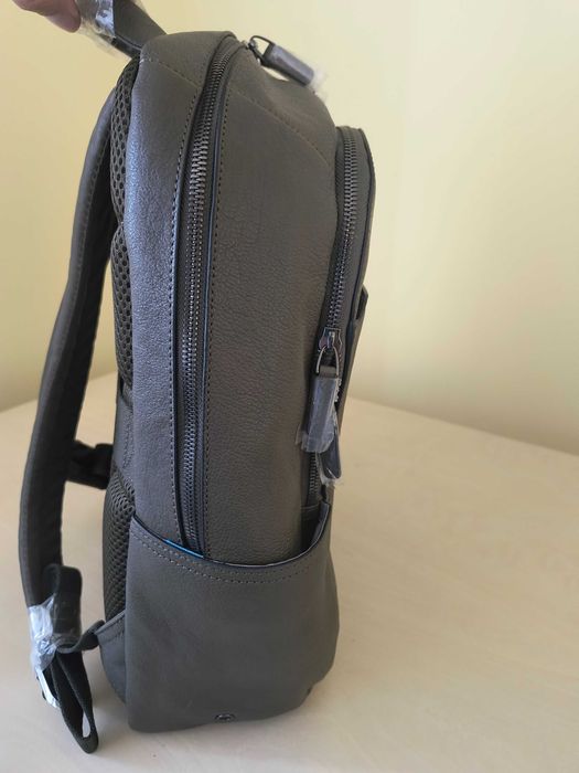 Бизнес раница/чанта Piqadro