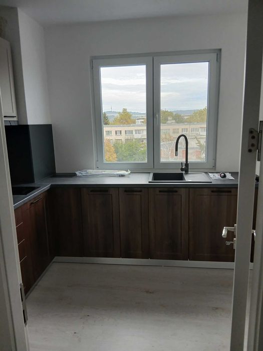 Дава се под наем Двустаен апартамент в Разград, Център - 87 кв.м за 800 € - Снимка #1