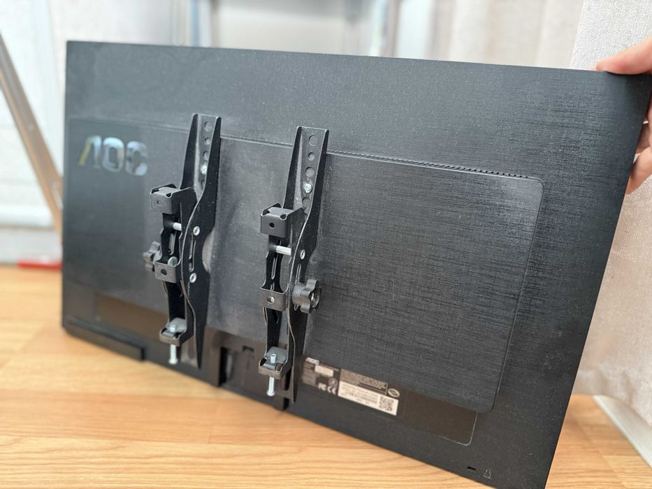 2 монитора  AOC E2470Swhe