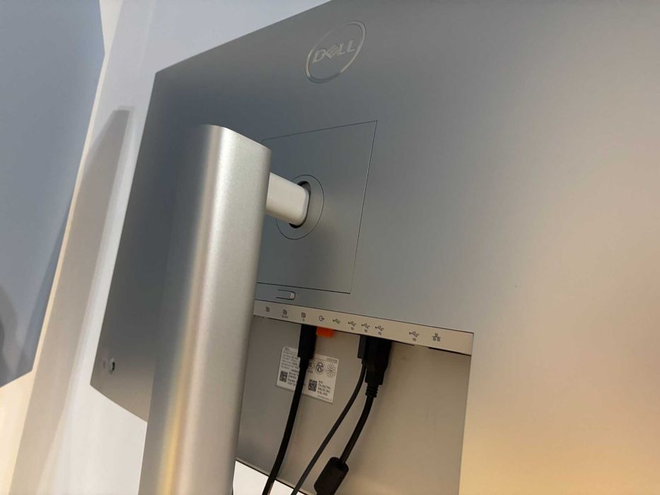 Монитор Dell U3225QE 32" 4K IPS USB-C/Thunderbolt Hub U3225QE