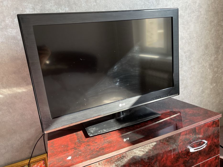 Телевизор LG 32 продается в хорошем состоянии Holati yaxshi