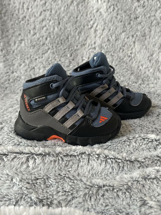 Детски зимни боти Adidas Terrex
