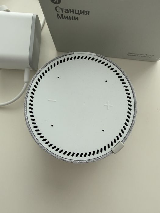Яндекс станция мини с часами