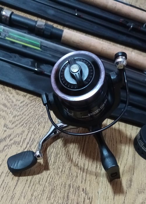 SET 2 Feedere FL Sakana Hanta Aqua Feeder 3.90 + 2 Mulinete FL SP6000