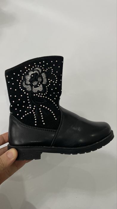 Вся обувь с деффектами